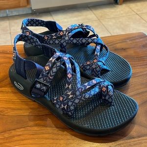 Womens chacos